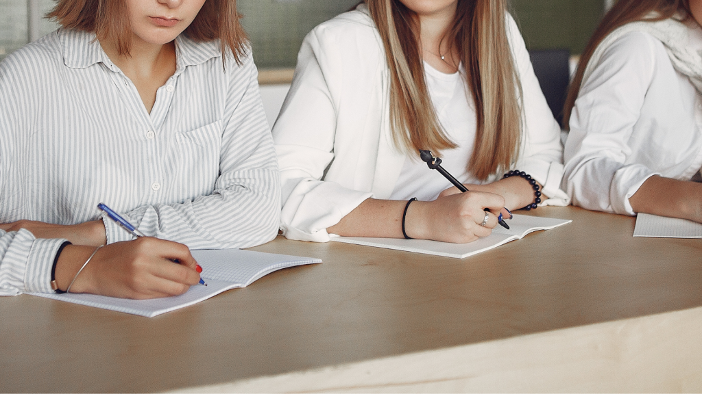 complete the application to become an egg donor